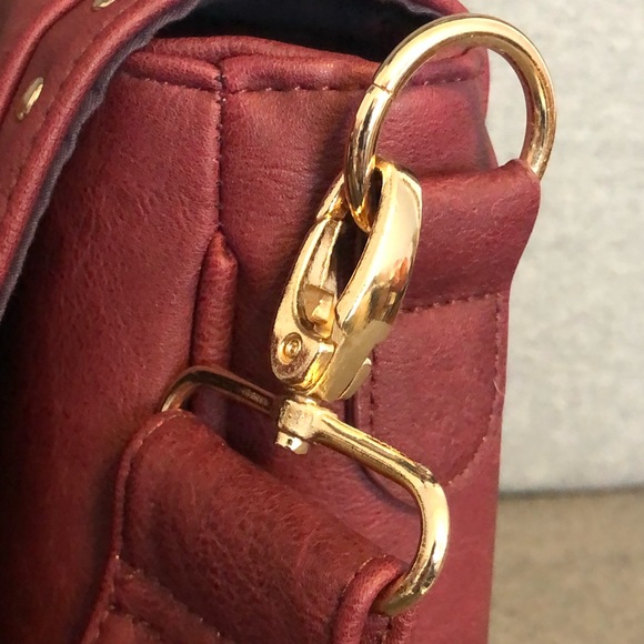 Unbranded Burgundy Cross Body with alternate Strap - Picture 6 of 10